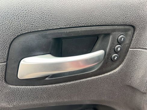 Used 2014 Chrysler 300 S w/ Luxury Group image 20