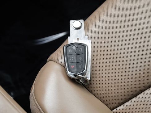 Used 2019 Cadillac Escalade Platinum AWD/4WD image 72