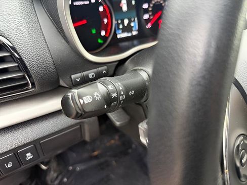 Used 2024 Mitsubishi Eclipse Cross SEL image 13