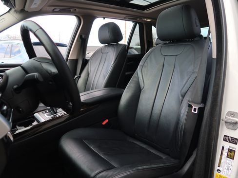 Used 2014 BMW X5 xDrive35d image 12