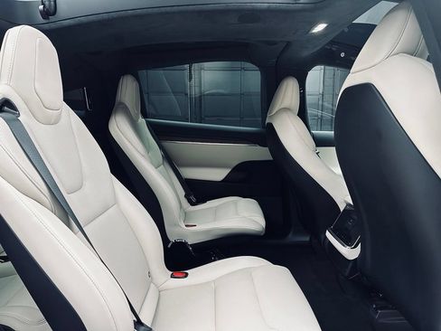 Used 2023 Tesla Model X AWD/4WD image 20