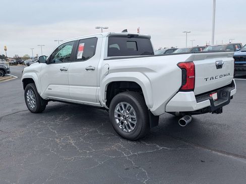 New 2026 Toyota Tacoma Limited AWD/4WD image 7