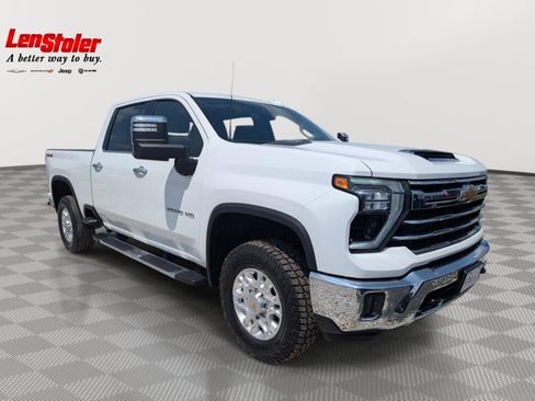Used 2024 Chevrolet Silverado 2500 LTZ AWD/4WD image 7