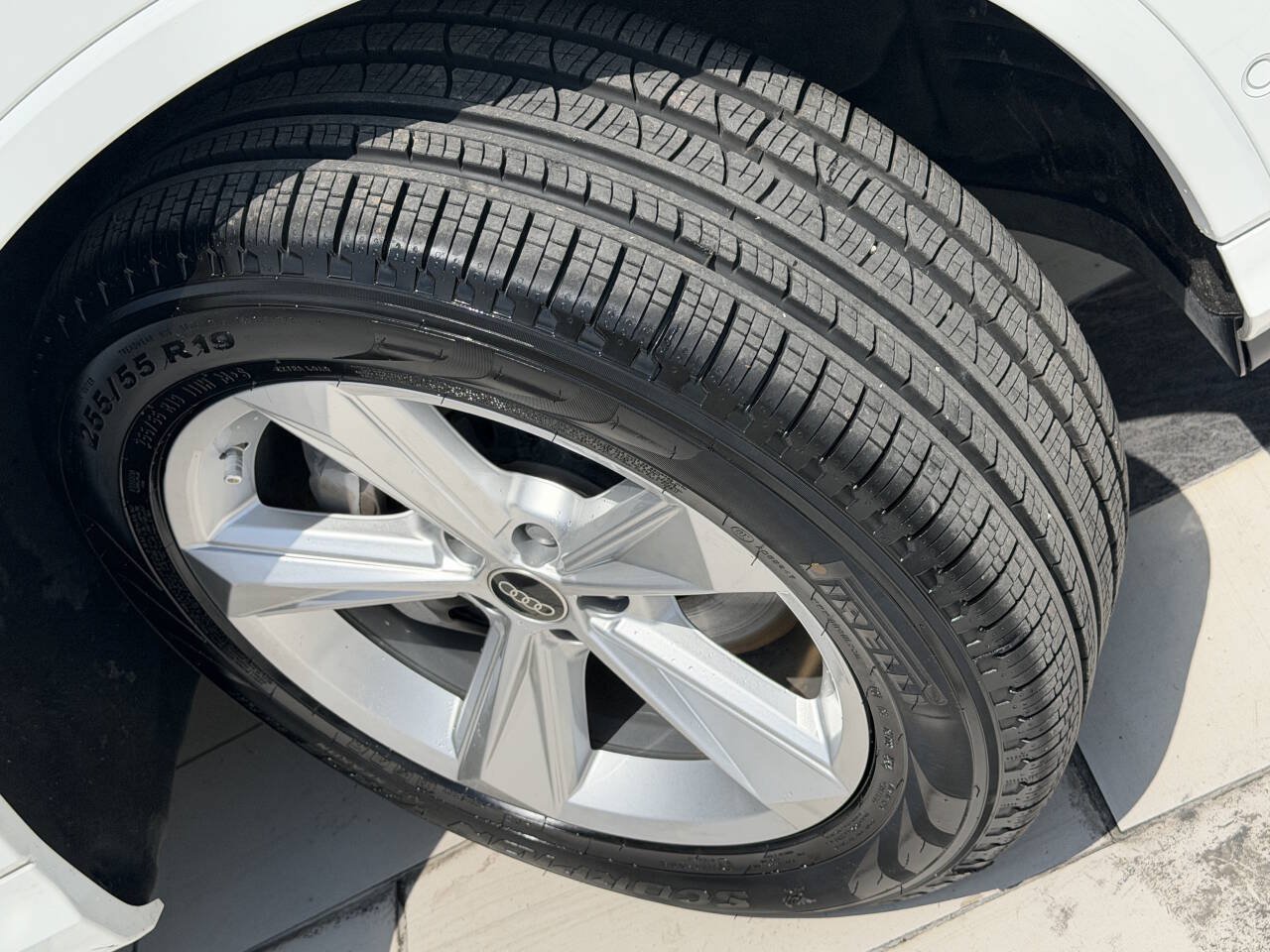 Used 2023 Audi Q7 2.0T Premium w/ Convenience Package AWD/4WD image 9