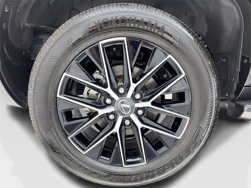 Used 2024 Lexus GX 550 image 53