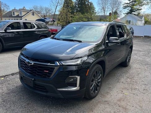 Used 2023 Chevrolet Traverse RS w/ LPO, Floor Liner Package AWD/4WD image 2