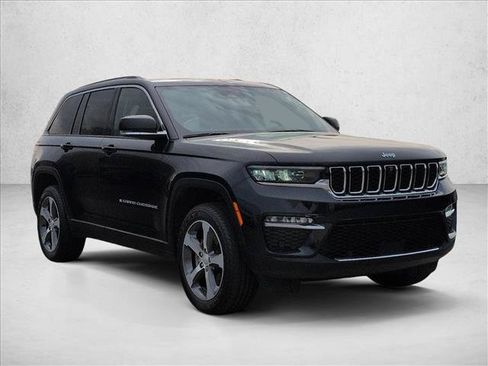 Used 2023 Jeep Grand Cherokee 4WD 4xe w/ Luxury Tech Group II image 3