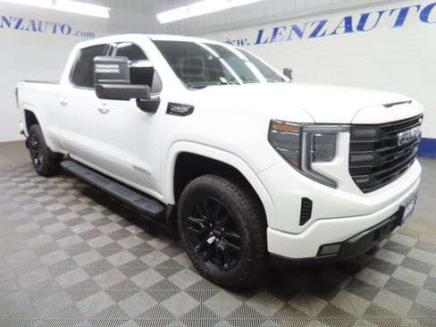 Used 2023 GMC Sierra 1500 Elevation AWD/4WD image 3