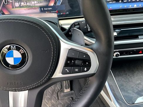 Used 2026 BMW X7 xDrive40i w/ Executive Package AWD/4WD image 11