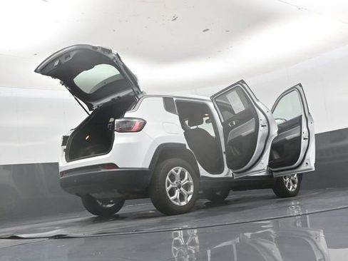 Used 2025 Jeep Compass Sport AWD/4WD image 53
