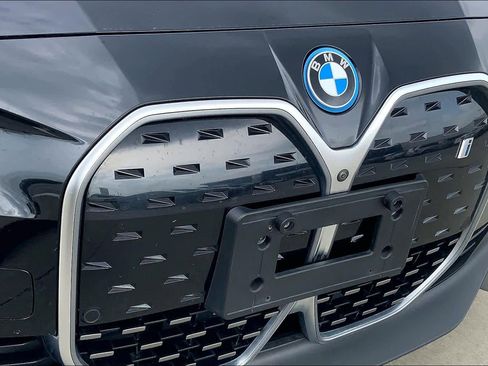 Used 2024 BMW i4 eDrive40 image 29