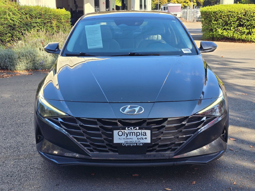 Used 2022 Hyundai Elantra Limited FWD image 2