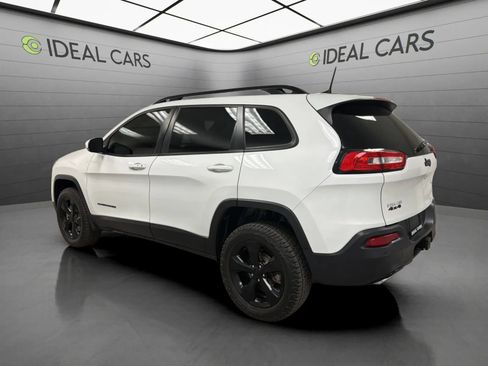 Used 2017 Jeep Cherokee High Altitude AWD/4WD image 7