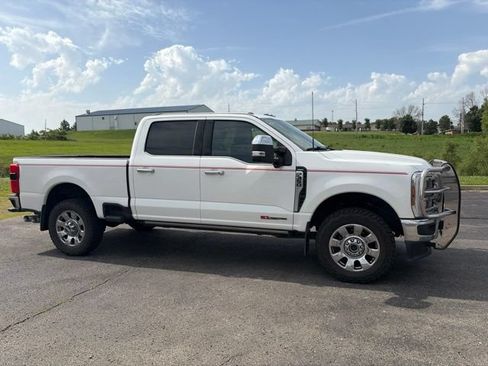 Used 2024 Ford F350 Lariat w/ Lariat Ultimate Package AWD/4WD image 3