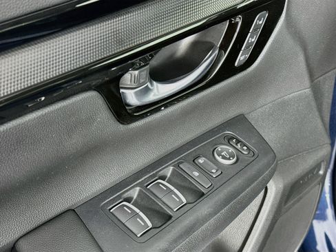 Certified 2025 Honda CR-V EX-L image 17
