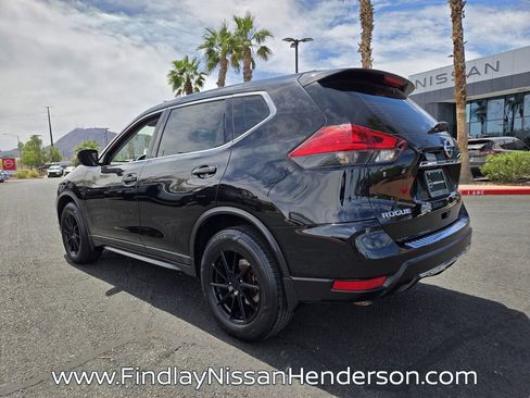 Used 2017 Nissan Rogue S AWD/4WD image 4