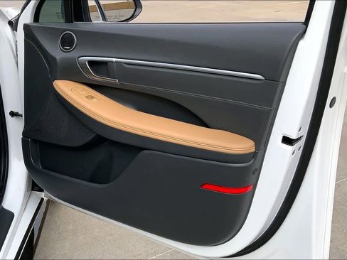 Used 2022 Hyundai Sonata Limited image 23