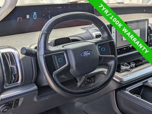 Certified 2025 Ford Expedition Platinum AWD/4WD image 26