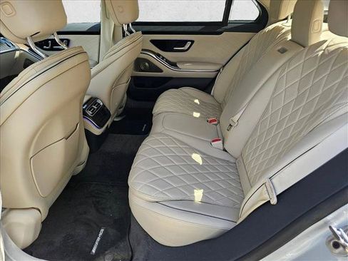 Certified 2023 Mercedes-Benz S 500 4MATIC image 13