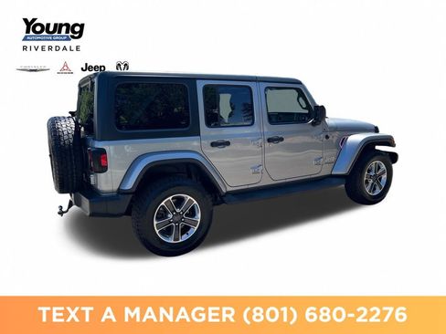 Used 2019 Jeep Wrangler Unlimited Sahara AWD/4WD image 5