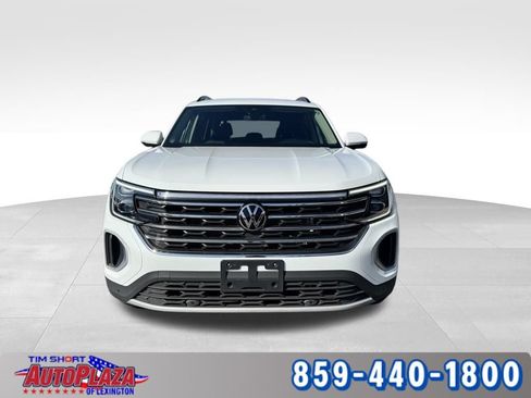 Used 2025 Volkswagen Atlas SE AWD/4WD image 6