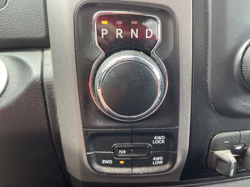 Used 2015 RAM 1500 Express AWD/4WD image 23