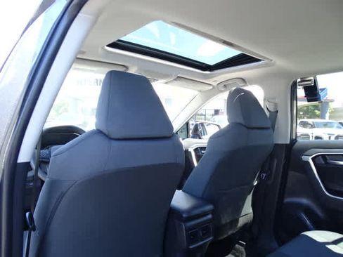 Certified 2025 Toyota RAV4 XLE w/ Convenience Package FWD image 22