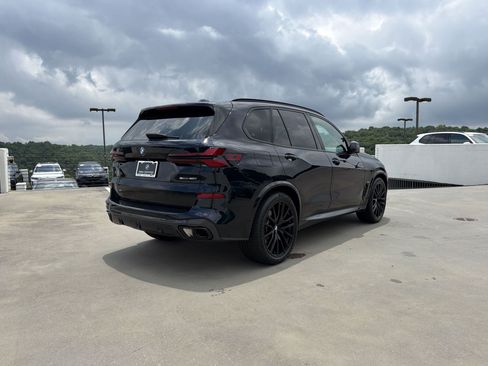 Used 2024 BMW X5 sDrive40i w/ M Sport Package RWD image 9