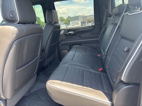 Used 2025 GMC Sierra 2500 AT4X w/ AT4X AEV Edition AWD/4WD image 18