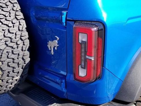 New 2025 Ford Bronco Badlands image 11