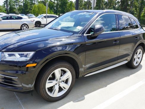 Used 2018 Audi Q5 2.0T Premium Plus w/ Premium Plus Package AWD/4WD image 6