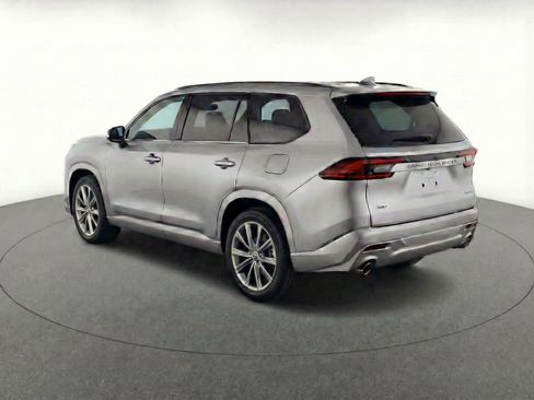 Used 2024 Toyota Grand Highlander AWD image 6
