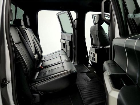 Used 2020 Ford F150 Lariat image 18