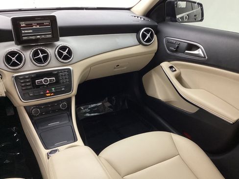 Used 2015 Mercedes-Benz GLA 250 4MATIC image 27