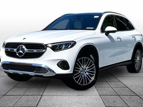 Certified 2026 Mercedes-Benz GLC 300 4MATIC image 4