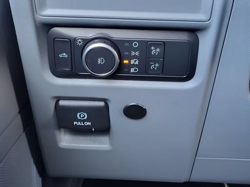 Used 2022 Ford F150 XLT w/ Equipment Group 301A Mid AWD/4WD image 18
