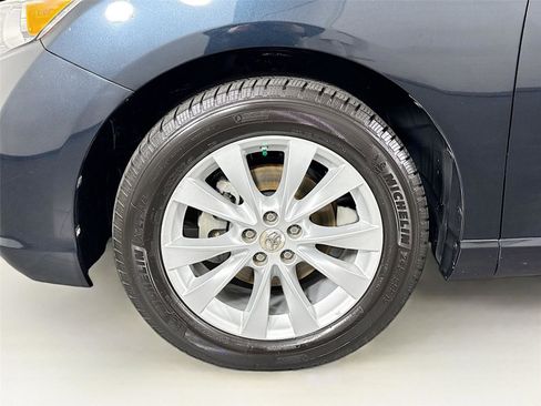 Used 2015 Toyota Venza LE image 45