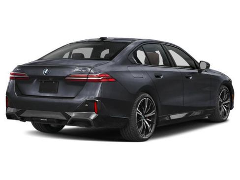 Used 2025 BMW 550e xDrive w/ Premium Package AWD/4WD image 2