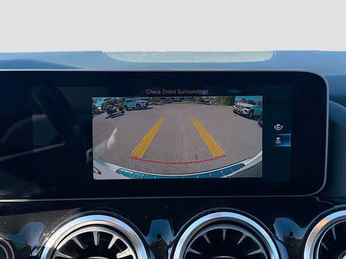 Used 2021 Mercedes-Benz GLA 250 GLA 250 image 31