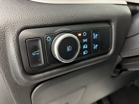 Used 2024 Ford Explorer XLT w/ Equipment Group 202A image 32