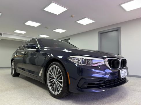 Used 2020 BMW 540i xDrive w/ Premium Package AWD/4WD image 4