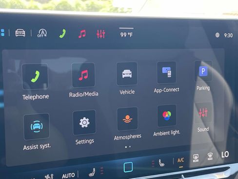 New 2026 Volkswagen Tiguan SE R-Line FWD image 25