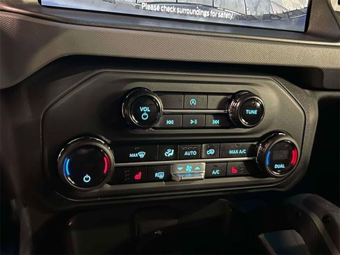 Used 2024 Ford Bronco Everglades image 28