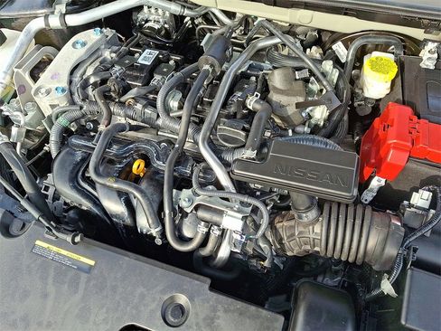 Used 2025 Nissan Sentra SR image 27