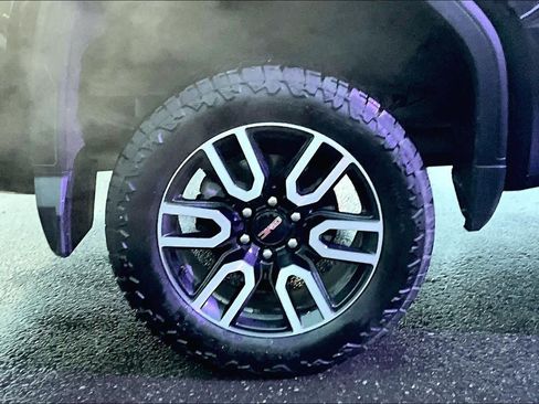 Used 2022 GMC Sierra 1500 AT4 w/ AT4 Premium Package image 46