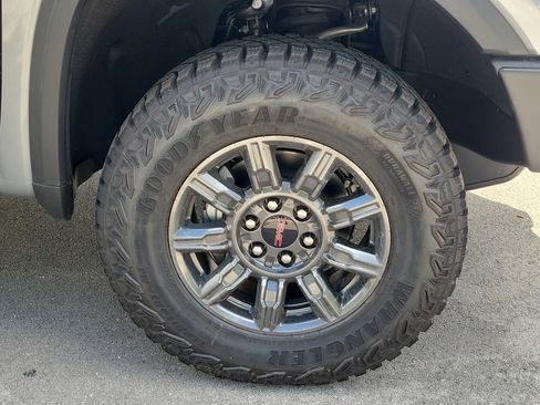 New 2026 GMC Sierra 1500 AT4X AWD/4WD image 4