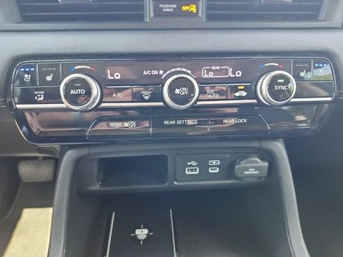 Used 2024 Honda Pilot Elite image 20