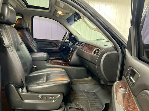 Used 2008 GMC Yukon XL Denali AWD/4WD image 22