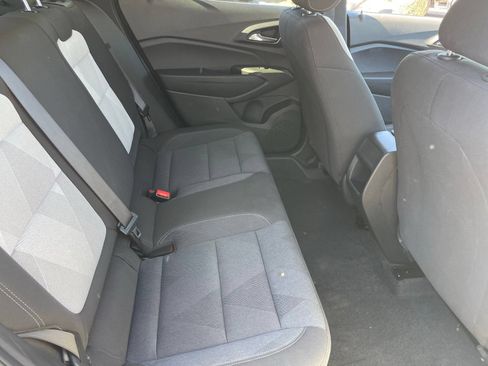 Used 2025 Chevrolet Trax LS FWD image 14