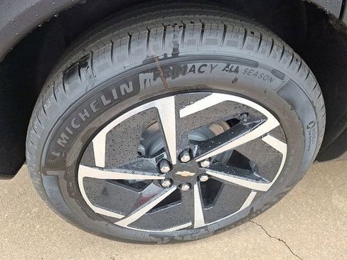 New 2026 Chevrolet Equinox EV LT AWD/4WD image 6
